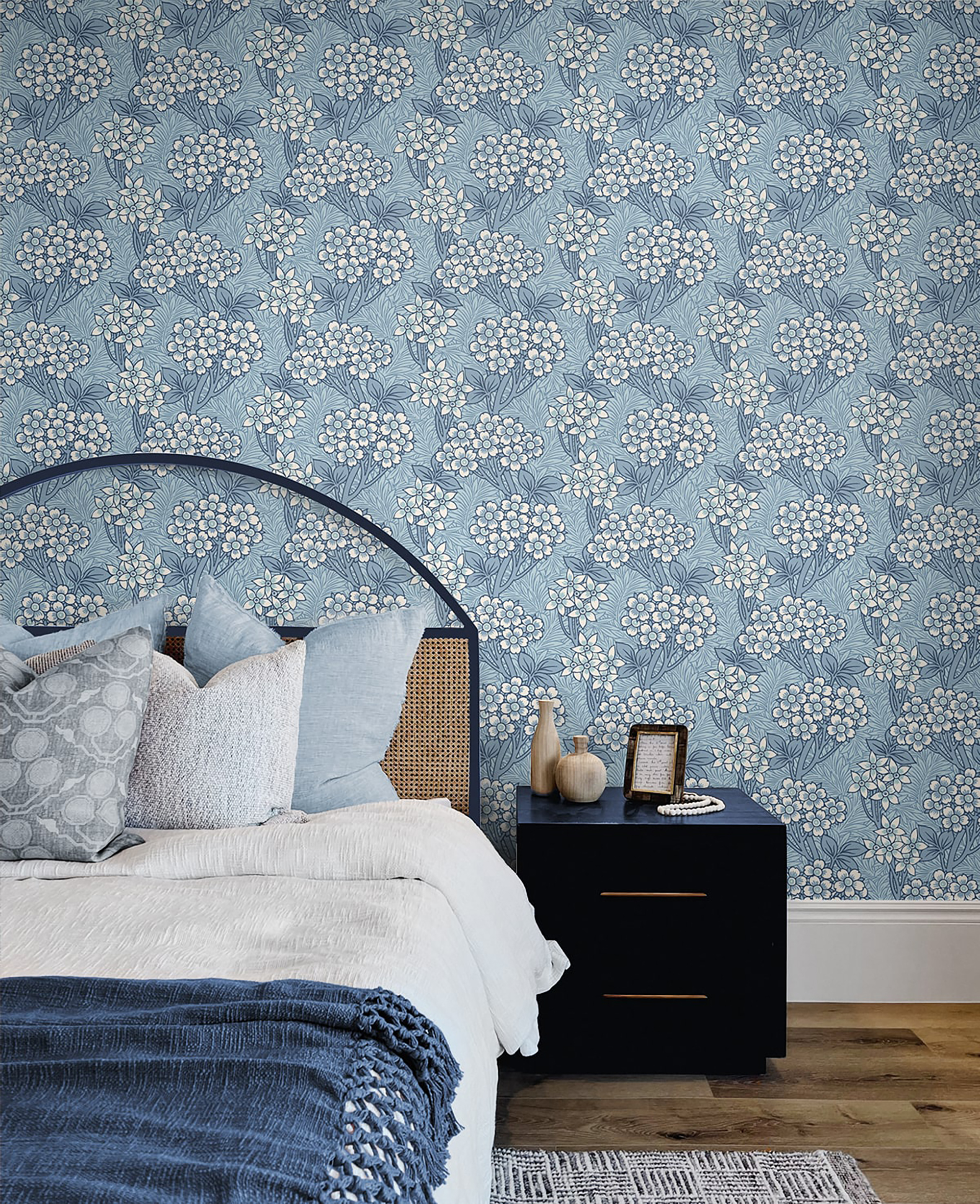 Galerie Wallcoverings Product Code: ET12022 - Arts and Crafts Wallpaper Collection Galerie Wallcoverings Product Code ET12022 - Arts and Crafts Wallpaper Collection - Skye Blue White Colours - Floral Vine Design